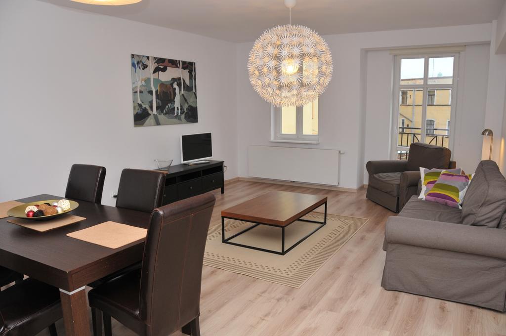 Apartamenty Everysky Jelenia Gora - 1 Maja 6 Chambre photo